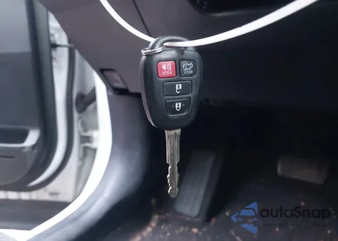 2015 Toyota Rav4 Xle из США, поврежденный, VIN JTMRFREV2FD141085